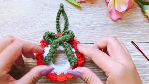 Crochet Christmas Ornaments Pattern 7