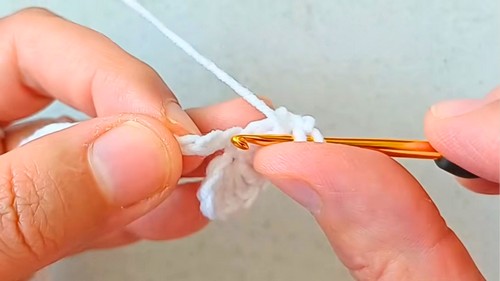 Crochet Christmas Snowman Keychain Pattern 2