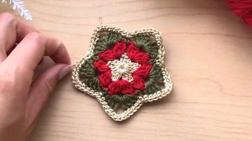 Crochet Christmas Star Holiday Pattern 8