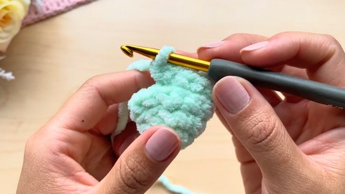 Crochet Christmas Tree Amigurumi Pattern 2