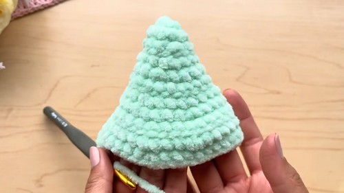 Crochet Christmas Tree Amigurumi Pattern 4