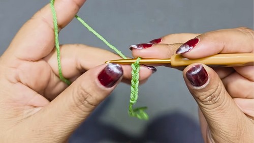 Crochet Christmas Tree Pattern 1