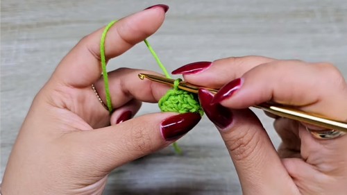 Crochet Christmas Tree Pattern 2