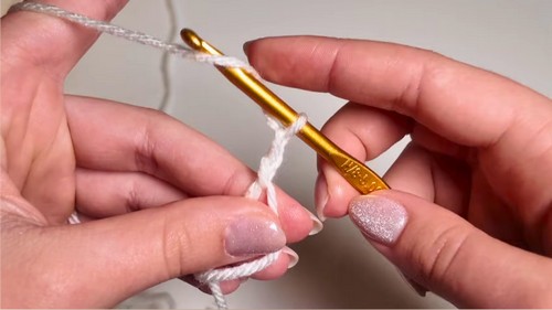 Crochet Christmas Wreath Coasters Pattern 1