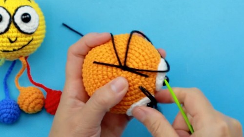 Crochet Colorful Small Ball Person Pattern 7