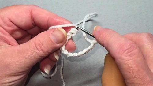 Crochet Couples Keychain Pattern 1