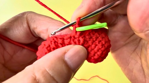 Crochet Crab Amigurumi Pattern 7