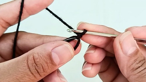 Crochet Cute Bumblebee Pattern 1