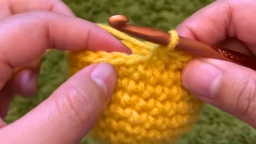 Crochet Desk Bunny Amigurumi Pattern 3