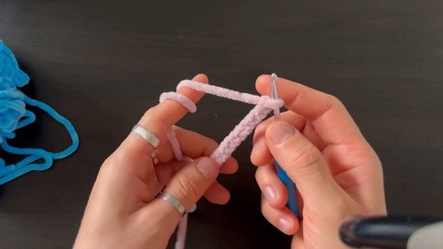 Crochet Doughnut Amigurumi Pattern 1