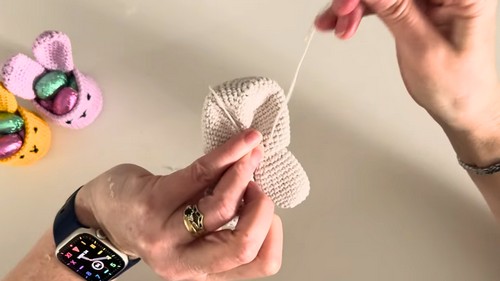 Crochet Easter Bunny Egg Holder Pattern 6