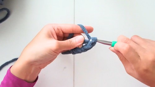 Crochet Eyeball Buddies Pattern 1