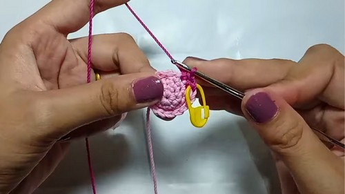 Crochet Fish Keychain Pattern 3