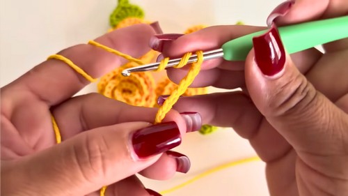 Crochet Flower Basket Pattern 6