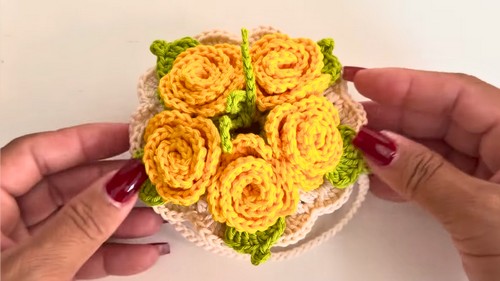 Crochet Flower Basket Pattern 8