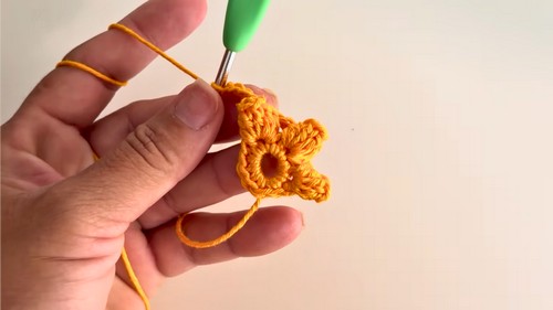 Crochet Flower Bookmark Pattern 3