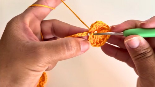 Crochet Flower Bookmark Pattern 6