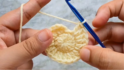 Crochet Flower Daisy Coaster Pattern 3