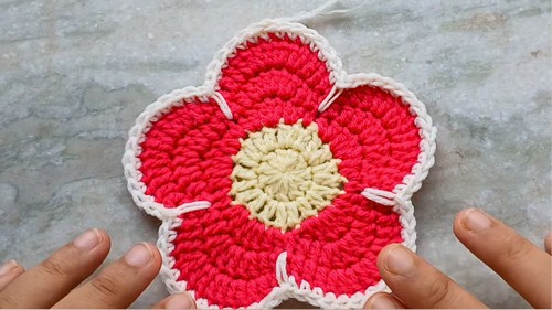 Crochet Flower Daisy Coaster Pattern 7