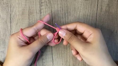 Crochet Flower Mirror Cover Keychain Pattern 1