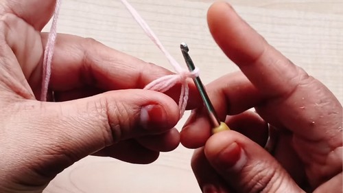 Crochet Flower Plant Hanger Pattern 1