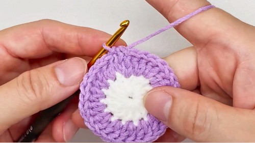 Crochet Flower Shaped Coaster Pattern 4
