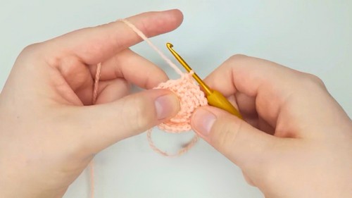 Crochet Flying Cupid Pig Pattern 2