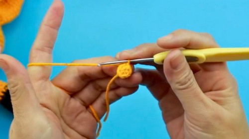 Crochet Fox Amigurumi Pattern 1