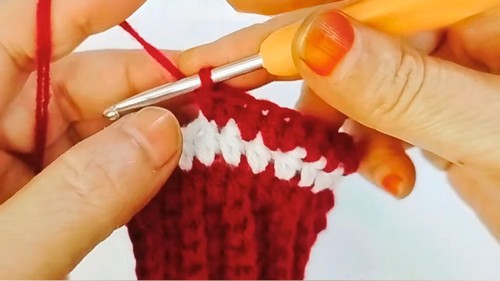 Crochet Gloves With Finger Pattern 4