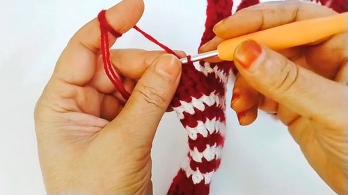 Crochet Gloves With Finger Pattern 7