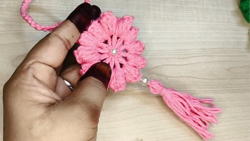 Crochet Hanging Flower Keychains Pattern 7