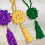Crochet Hanging Flower Keychains Pattern 8
