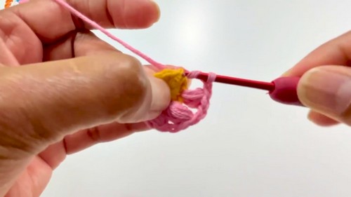 Crochet Heart Bookmark Pattern 3