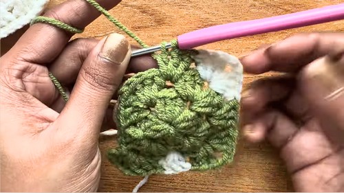 Crochet Heart Granny Square Pouch Pattern 4