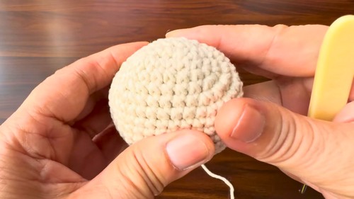 Crochet Hello Kitty Keychain Pattern 4