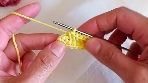 Crochet Kitten Keychain Pattern 2