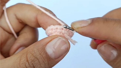 Crochet Kitten Keychain Pattern 5