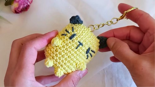 Crochet Kitten Keychain Pattern 8