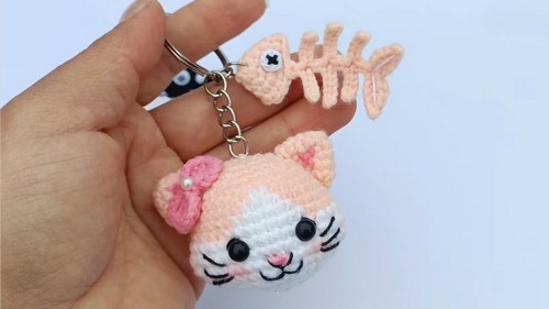 Crochet Kitten Keychain Pattern 9