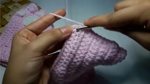 Crochet Kitten Mittens Gloves Pattern 5