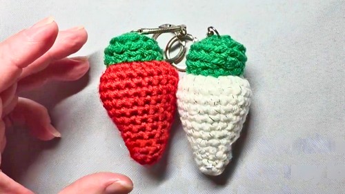 Crochet Light Keychain Pattern 8