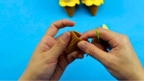 Crochet Little Minions Ice Cream Pattern 3