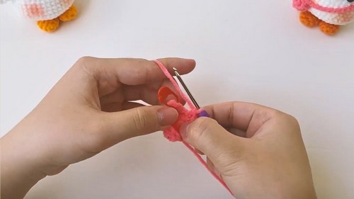 Crochet Mini Chicken Amigurumi Pattern 8