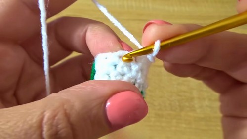 Crochet Mini Christmas Stocking Pattern 4