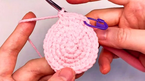 Crochet Mini Flower Bouquet Pattern 2