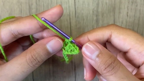 Crochet Mini Lemon Amigurumi Pattern 7