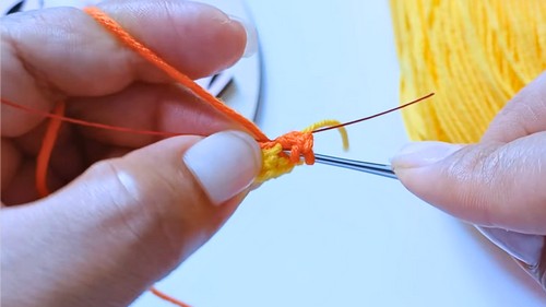 Crochet Mini Lily Flower Pattern 2