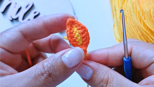 Crochet Mini Lily Flower Pattern 3