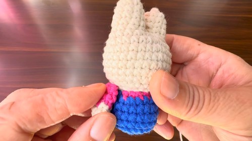 Crochet Mini Miffy Keychain Pattern 7