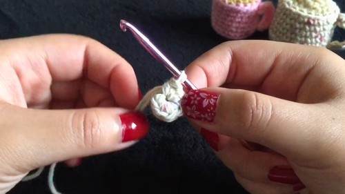 Crochet Mini Mugs Amigurumi Pattern 1